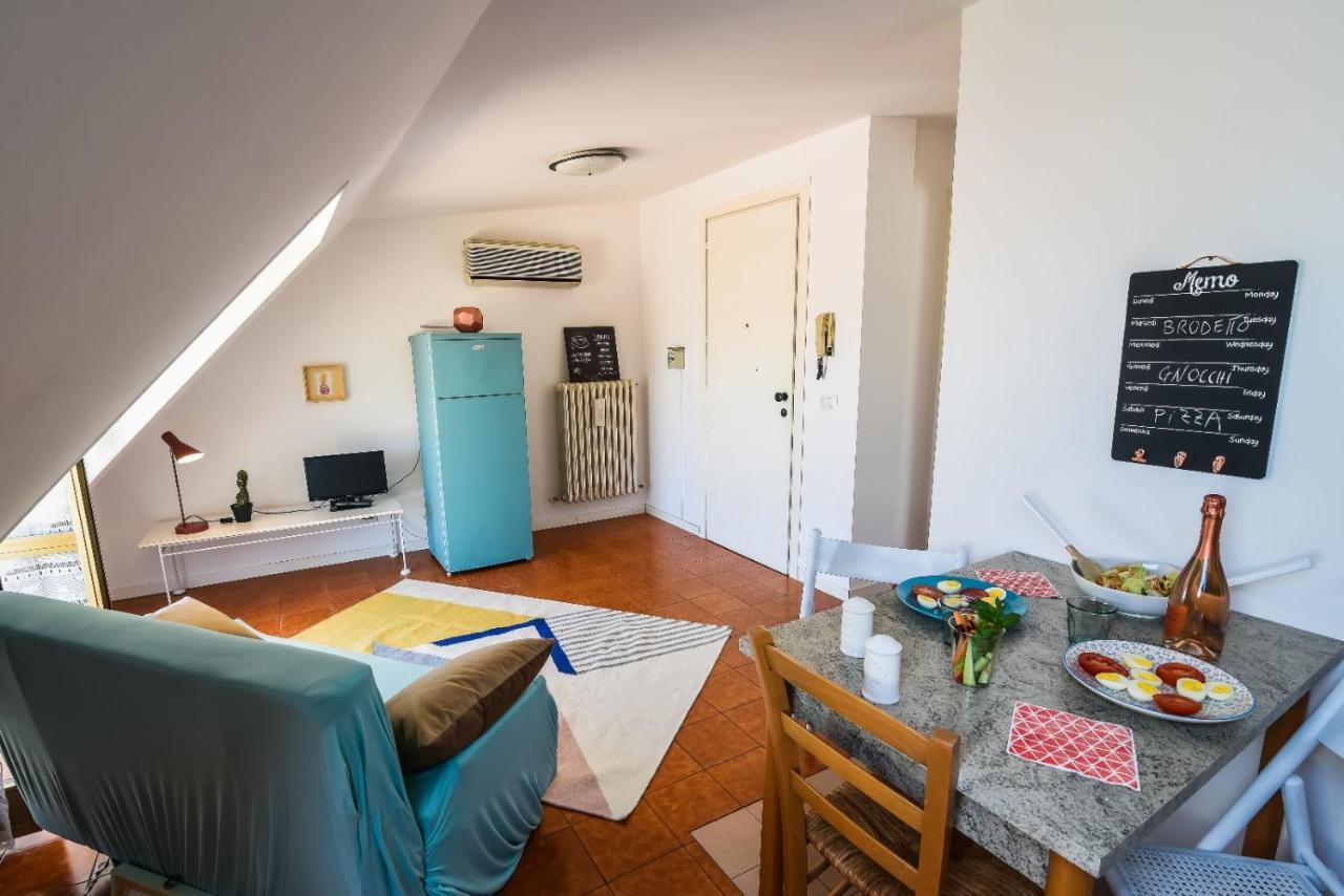 La Mansardina Vintage Apartment San Benedetto del Tronto Bagian luar foto