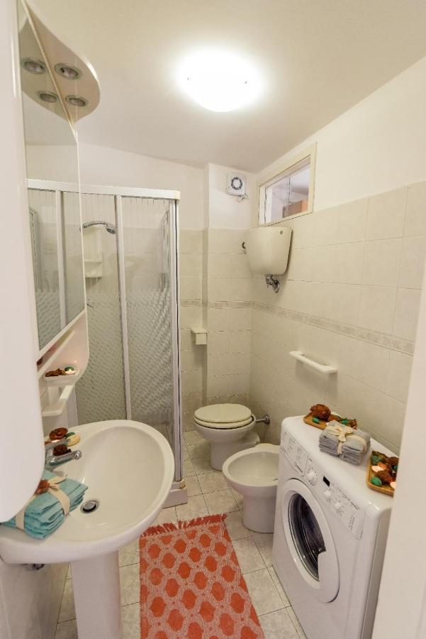 La Mansardina Vintage Apartment San Benedetto del Tronto Bagian luar foto